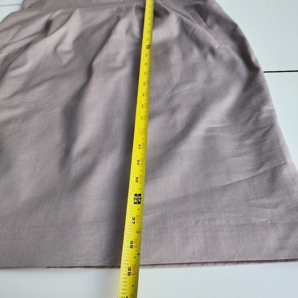 NWOT Worthington Dress 12 Sheath Short Cap Sleeve Twill VNeck Stretch Tan Career - Picture 11 of 16